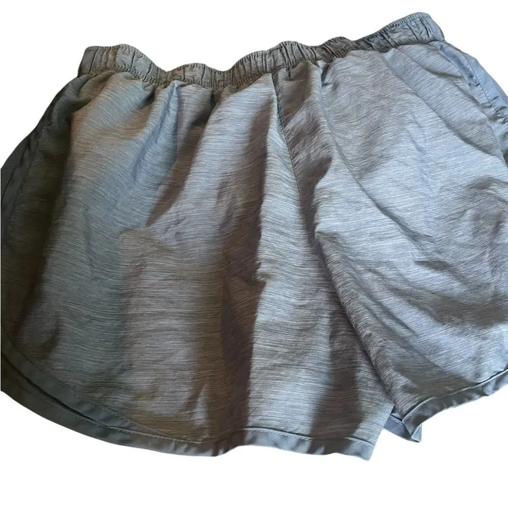 Nike Women's Light Blue Athletic Shorts lined great condition see pics